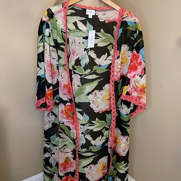 LuLaRoe Flowered Shirley Kimono Size Medium New With Tags - Picture 1 of 11